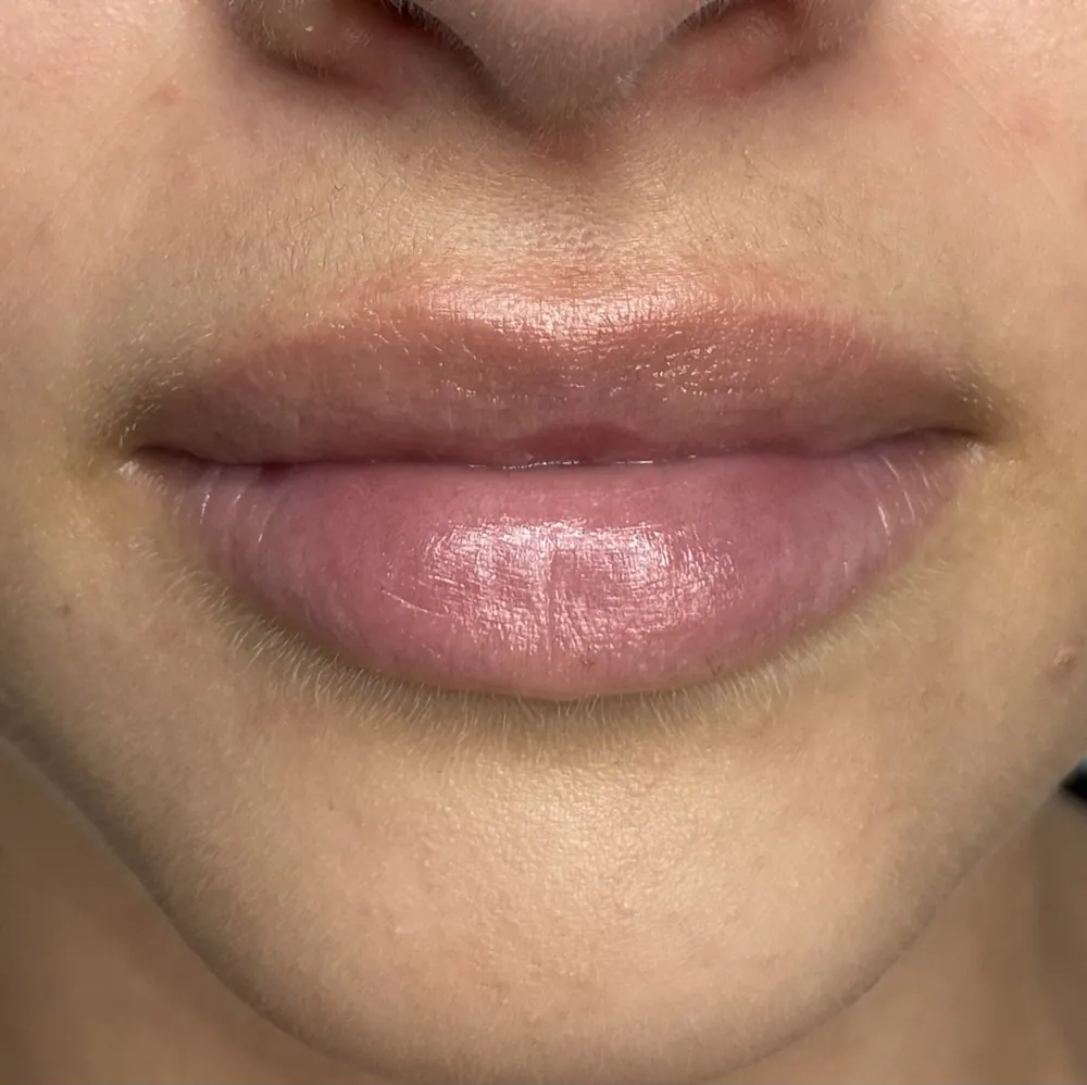 Trucco semipermanente labbra — prima