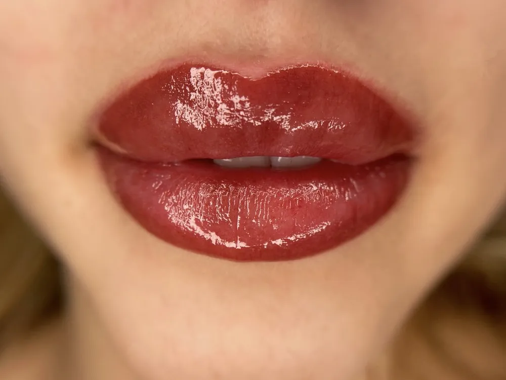Trucco semipermanente labbra — dopo, appena fatte