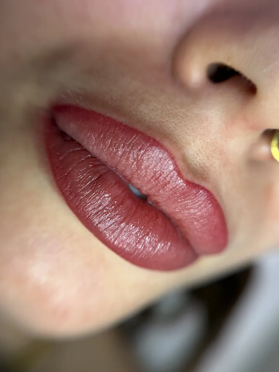 Trucco semipermanente labbra — appena fatte
