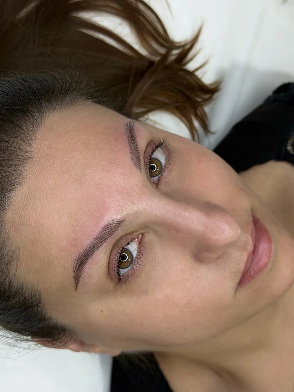 Sopracciglia pelo a pelo realizzate da Sara Bonetti