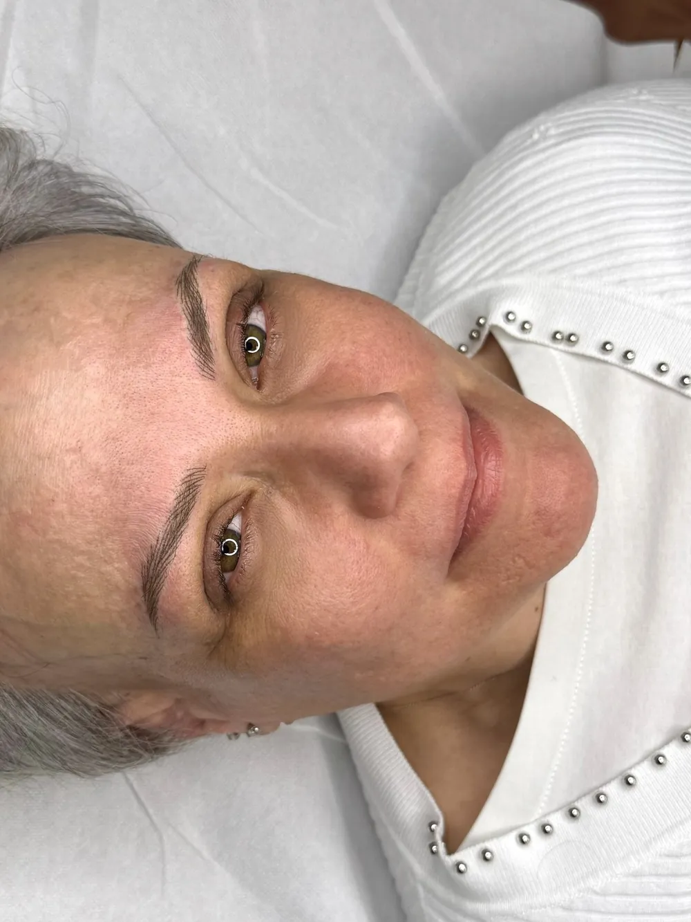 Sopracciglia pelo a pelo realizzate da Sara Bonetti