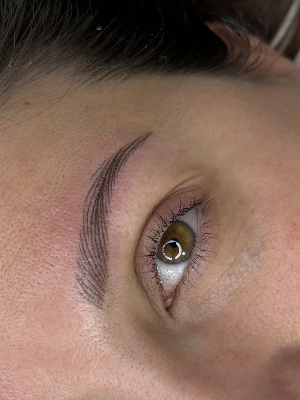 Sopracciglia pelo a pelo realizzate da Sara Bonetti